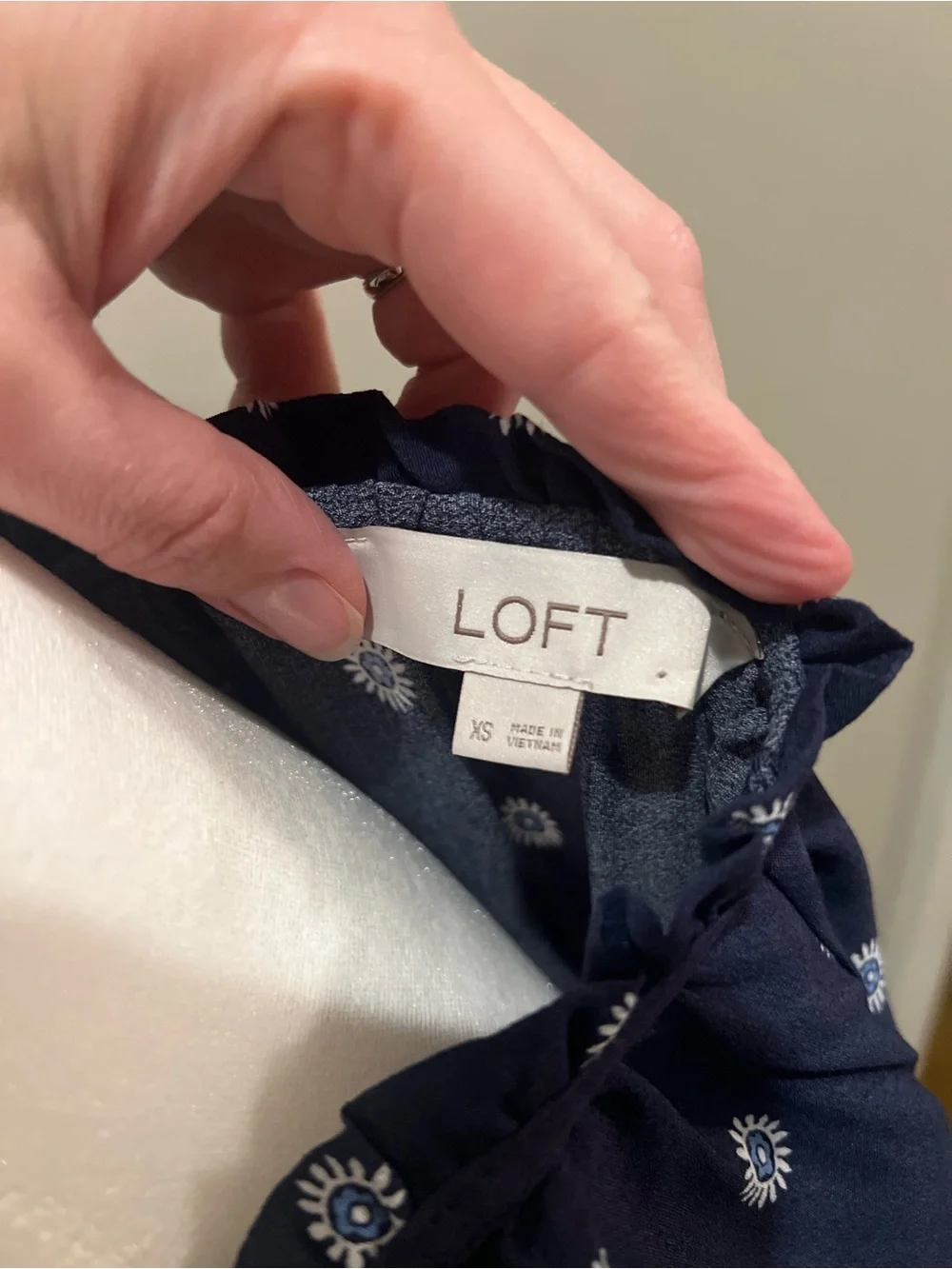 LOFT Navy Printed Button-Front Ruffle Neck Cap Sleeve Blouse - Picture 5 of 7